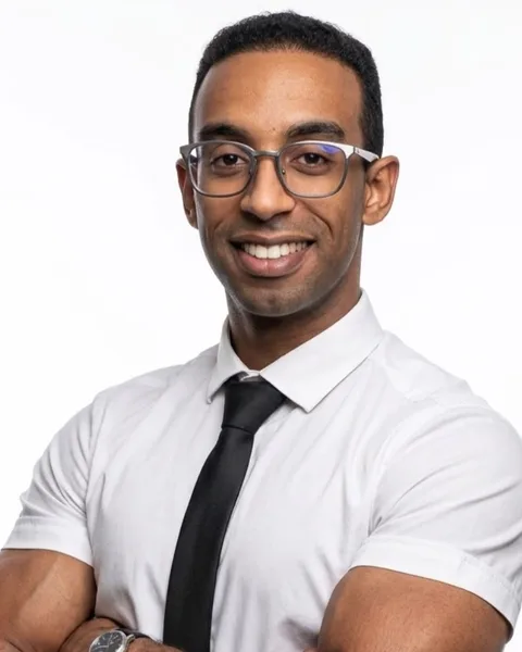 Hakim Lahrach, Associé – Auditeur senior chez Alpha Auditing